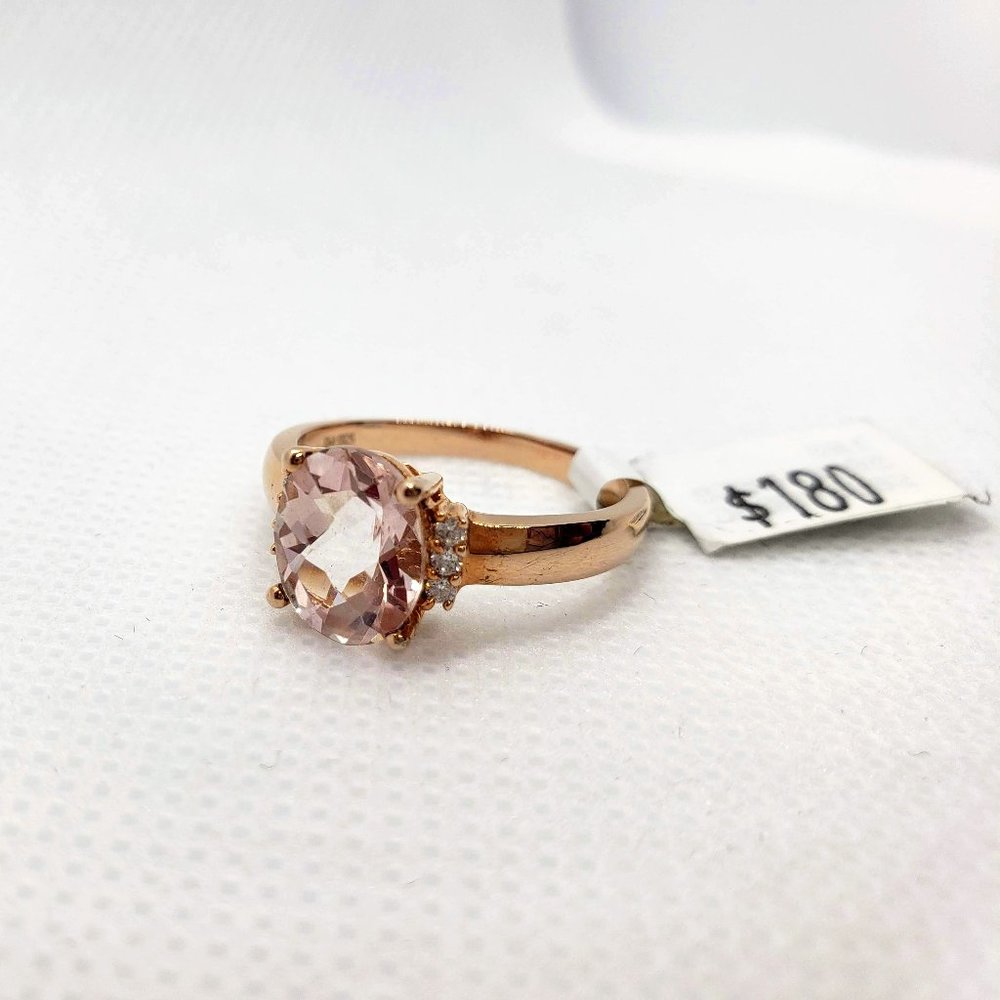 Peach Morganite Oval 6 sm Diamonds Rose Gold Band